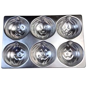 1983 Vintage Jack O Lantern Cake‎ Pan Wilton Halloween Pumpkin Mold Baking Tin